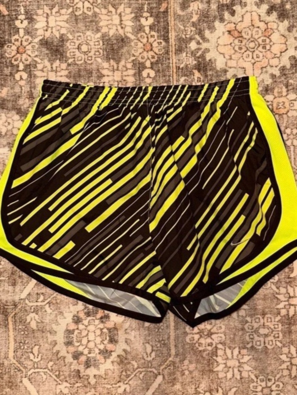 Nike Dri-FIT Green Black Women’s Size Medium